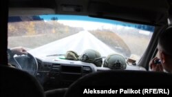 Sergej Skorjik i Eduard Lakionov jure putevima u regiji Herson.