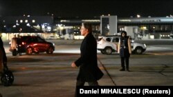 Američki državni sekretar Antony Blinken po dolasku u Bukurešt, 29. novembar 2022.