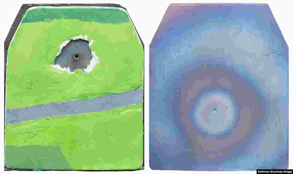 Два витвори мистецтва з бронепластин на виставці ArtArmor. Виставка проходить у Львівському історичному музеї за фінансової підтримки Міністерства оборони України  