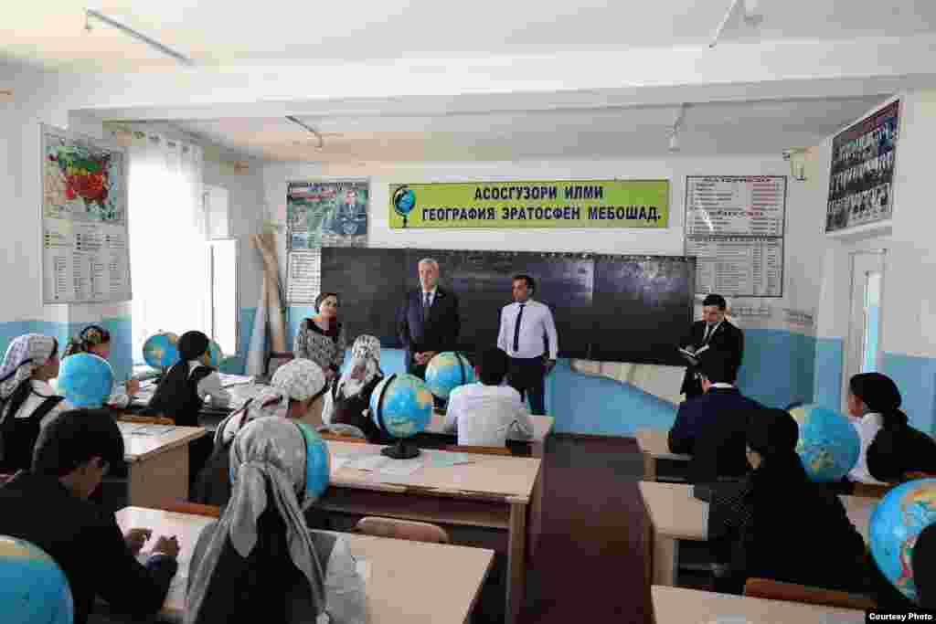 Раҳим Саидзода, вазири маорифи Тоҷикистон