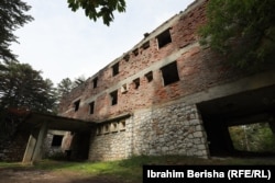 Glavni ulaz u Hotel "Ijirija"