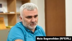 აფგან მუხთარლი, აზერბაიჯანელი ჟურნალისტი