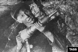 ა. სტახანოვი, შახტა "ცენტრალური ირმინო", ლუგანსკის ოლქი,1935 წ.