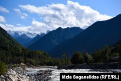 გადმოსასვლელი კოდორის ხეობიდან