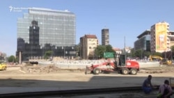 Fontana zatvorena, Slavija razrušena Fontana zatvorena, Slavija razrušena