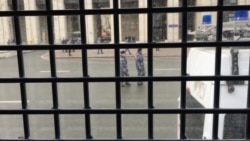 "Куда нас везете? - В лес". С митинга - в автозак