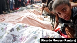 Тела погибших в ходе полицеского рейда в Рио-де-Жанейро, Бразилия, 29 октября 2025 года