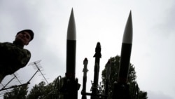 Naoružanje i sa Istoka i sa Zapada na Sajmu u Beogradu Naoružanje i sa Istoka i sa Zapada na Sajmu u Beogradu