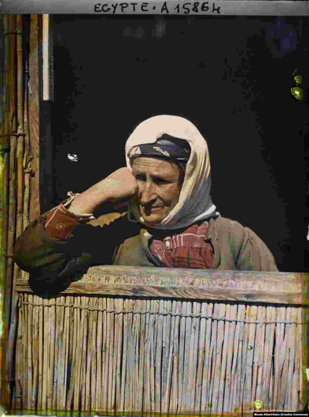 Armenka u izbjegličkom kampu u Port Saidu, Egipat, 1918.