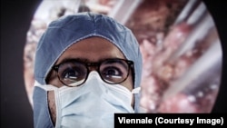 Кадр из фильма De Humanis Corporis Fabrica