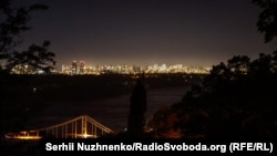 Однак у разі перевантаження мереж можуть бути обмеження згідно стабілізаційних графіків