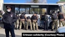 Російські силові відомства в окупованому Криму наразі не коментували інформацію про затриманих