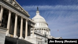 Завдяки угоді уряд зможе працювати ще 11 тижнів із приблизно таким же рівнем витрат