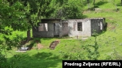 Kuća ispred koje je ubijeno troje mještana Trusine (24. maj 2022.)