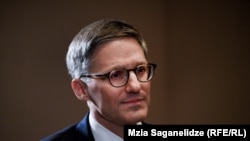 Savetnik State Departmenta Derek Chollet pozdravio je odluku Kosova da prihvati predlog Evropske unije