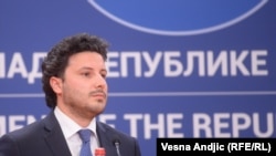 Policija i ANB procjenjuju da li je bezbjednost premijera Dritana Abazovića dodatno ugrožena nakon posljednjih prijetnji.