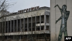 გრაფიტი ქალაქ პრიპიატის ცენტრალურ მოედანზე