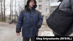 Сотрудник компании "Корисстрой", которая ставила и сносила мемориал