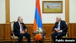 ნიკოლ ფაშინიანი და ვაჰაგნ ხაჩატურიანი