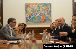 Izvestilac Evropskog parlamenta za Srbiju Vladimir Bilčik (levo) na sastanku s predsednikom Srbije Aleksandrom Vučićem, Beograd, 27. januar 2023.