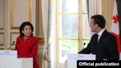 ფოტო არქივიდან: სალომე ზურაბიშვილი, საქართველოს პრეზიდენტი; ემანუელ მაკრონი, საფრანგეთის პრეზიდენტი 