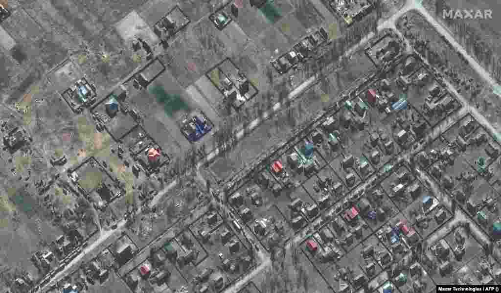 Veliko razmeštanje kopnenih snaga u i oko grada Zdviživka, u blizini Kijeva, 28. februara