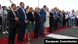 Zvaničnici na ceremoniji otvaranja