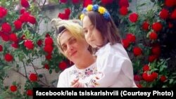 ლელა ცისკარიშვილი შვილთან ერთად