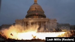 O analiză Washington Post oferă cea mai clară dovadă de până acum că Facebook a jucat un rol critic în răspândirea informațiilor false care au dus la violența din 6 ianuarie.