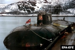 Подлодка "Курск" на базе в Видяево