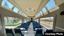 Бишкек-Балыкчы каттамындагы "люкс" вагон.