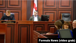 ნიკოლოზ ბასილაშვილის სასამართლო სხდომა. განაჩენის გამოცხადება, 21 ოქტომბერი