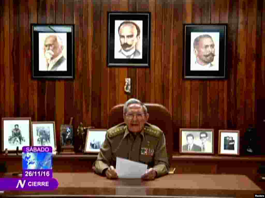 Aktuelni predsjednik Kube Raul Castro objavljuje vijest o smrti svog brata Fidela na državnoj televiziji, 26. novembar 2016.