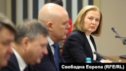 Главният прокурор Иван Гешев (вдясно) е сочен от управляващите като основна пречка пред бъдещата съдебна реформа, включително и от правосъдната министърка Надежда Йорданова (вдясно).