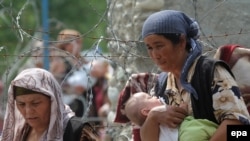 Thousands of ethnic refugees have streamed across the Kyrgyz-Uzbek border