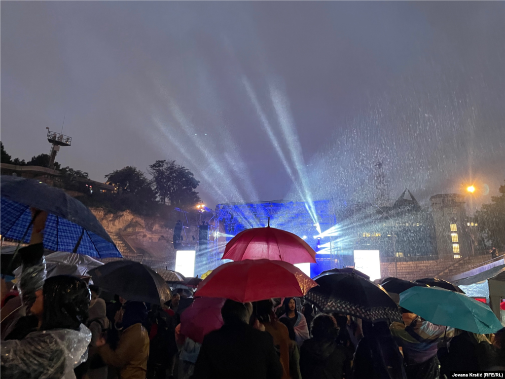 Koncertom na Tašmajdanu završena je nedelja Evroprajda u Beogradu koja je počela u ponedeljak, 12. septembra.