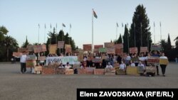 ახალგაზრდების საპროტესტო აქცია სოხუმში