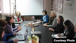 Kustosice Metropliten muzeja Barbara Boehm i Melanie Holcomb na sastanku u Sarajevu