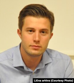 Stefan Surlić, docent Fakulteta političkih nauka u Beogradu