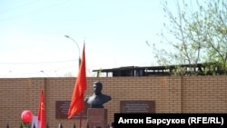 Открытие бюста Иосифу Сталину в Новосибирске