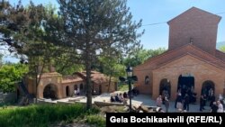 წყნეთი, წმინდა ნინოს სახელობის ეკლესია