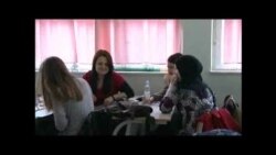 BiH 20 godina poslije: Dvije škole, jedan orkestar (19. dio) BiH 20 godina poslije: Dvije škole, jedan orkestar (19. dio)