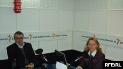 Виктор Бухштабер (слева) и научный обозреватель РС Ольга Орлова