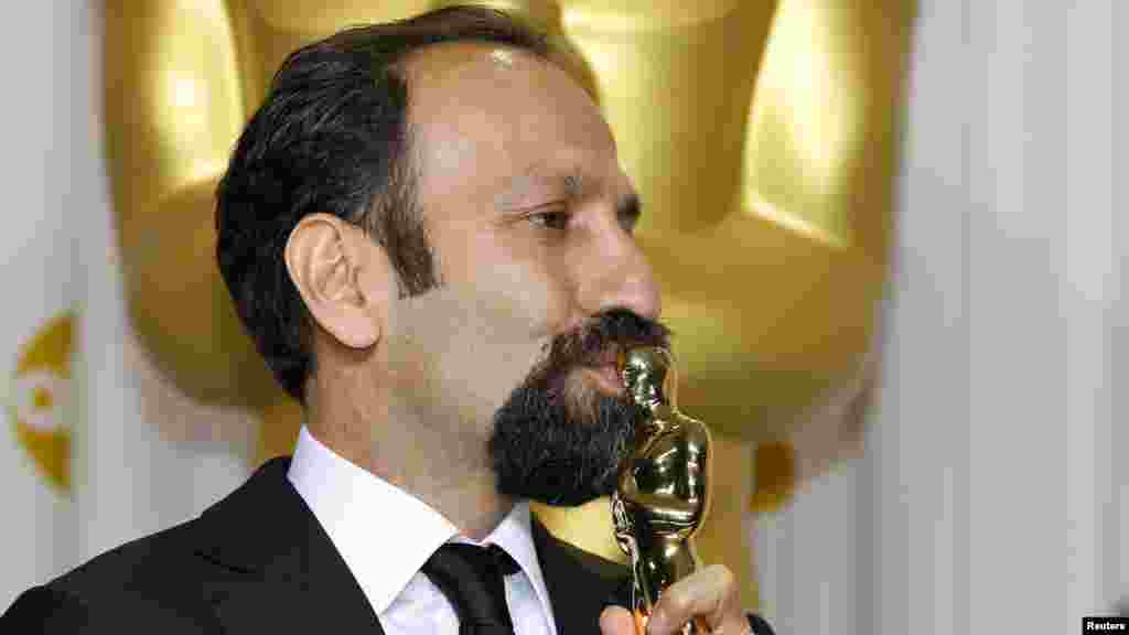 Redatelj Asghar Farhadi za svoj film "A Separation" dobio je Oscara u kategoriji najboljeg međunarodnog filma, 26.02.2012. Foto: Reuters / Mike Blake