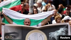 ევროზონაში გაწევრიანების მოწინააღმდეგეთა საპროტესტო აქციები სოფიაში, 2025 წლის 31 მაისი.