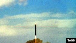 Архівне фото: Запуск Росією міжконтинентальної балістичної ракети «Стилет» /РС-18/