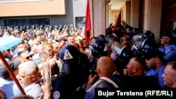 Protesti veterana OVK ispred Skupštine Kosova, 6. juni 2022.