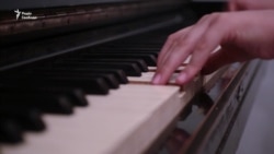 Одинадцятирічна піаністка з Криму випустила перший музичний альбом (відео) Одинадцятирічна піаністка з Криму випустила перший музичний альбом (відео)