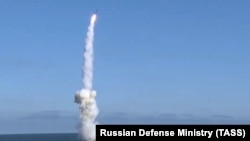 Із чотирьох російських кораблів два – носії крилатих ракет «Калібр» із загальним залпом до восьми ракет