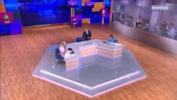 Путин на Прямых линиях в минувшие годы Путин на Прямых линиях в минувшие годы